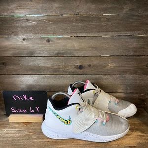 Childrens Big Kids Nike Kyrie Flytrap 3 South Beach Shoes Basketball Size‎ 6 Y